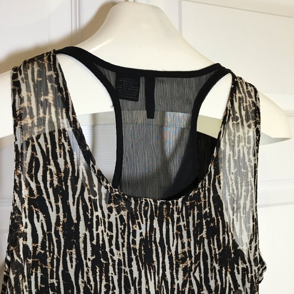 New Directions Sleeveless Racerback Top - Picture 6 of 7